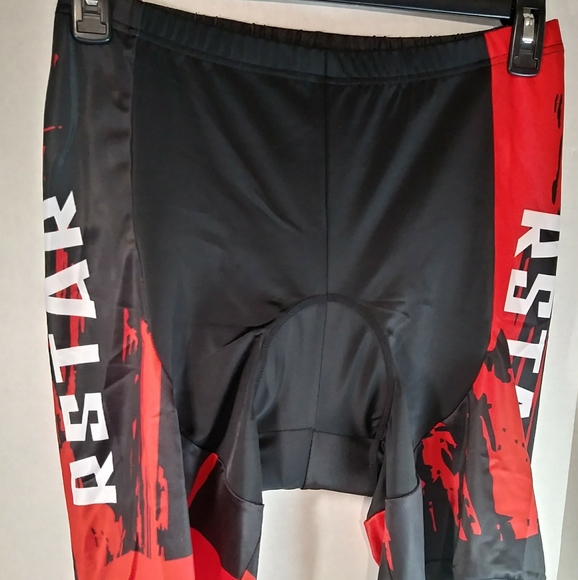 Men's Black & Red 3D Padded Cycling Shorts - Picture 2 of 9